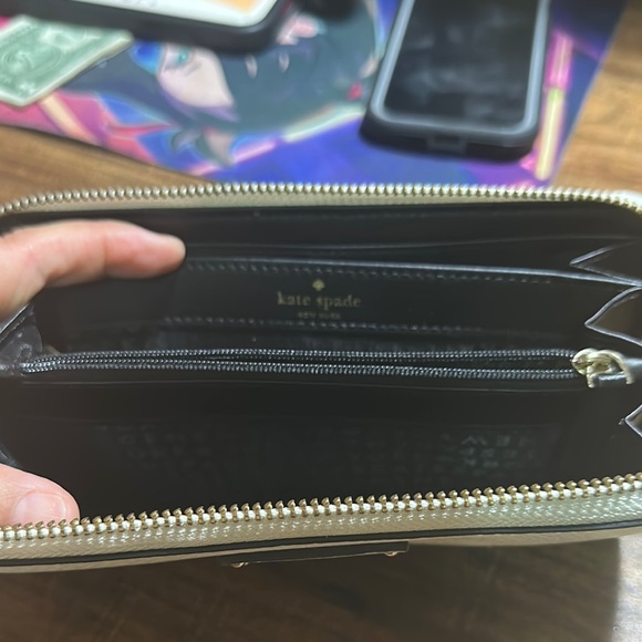 Kate Spade Black and White Wallet - Picture 3 of 5